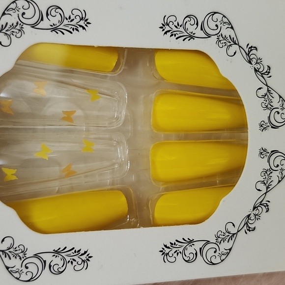 BOGO SALE!! Brand New BEAUTIFUL NAIL False Nails-XL - Picture 4 of 4